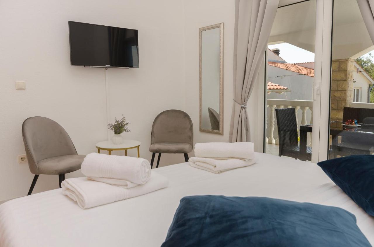 Apartments Anton ヴォディツェ エクステリア 写真