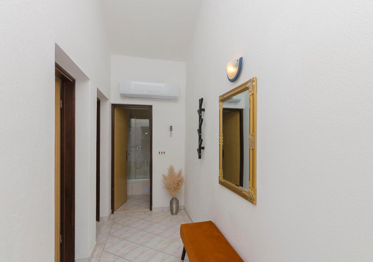 Apartments Anton ヴォディツェ エクステリア 写真